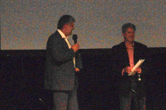 Bühnenauftritt mit Partnergemeinde